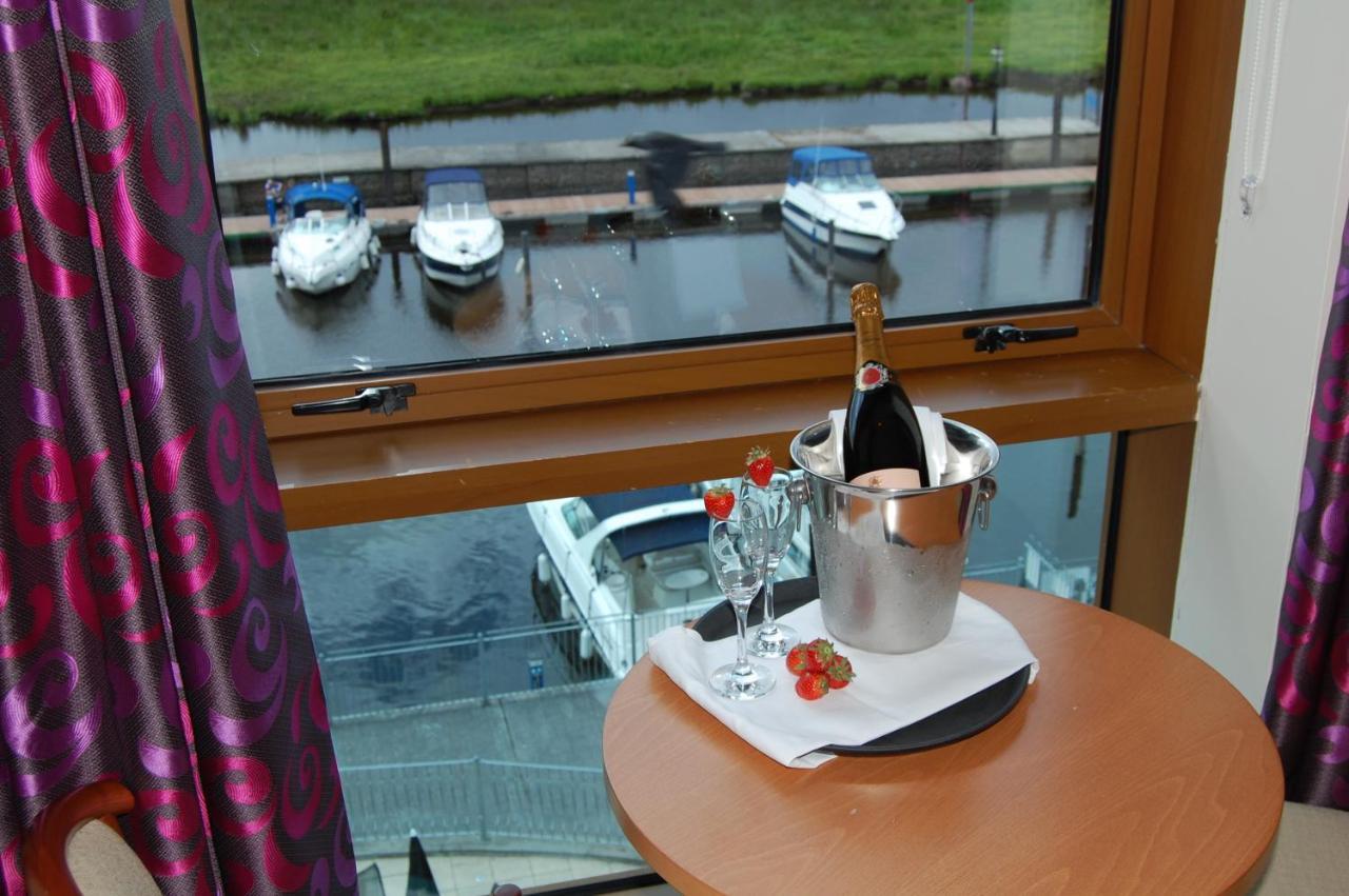 Leitrim Marina Hotel Carrick on Shannon Exteriör bild