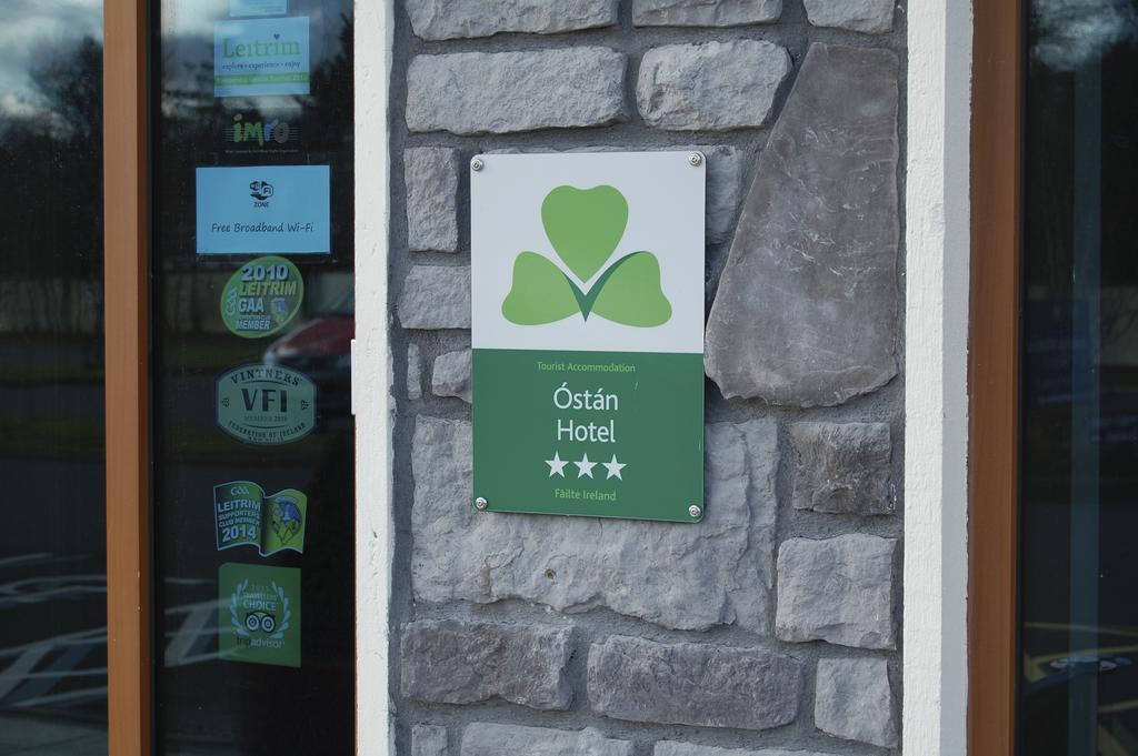Leitrim Marina Hotel Carrick on Shannon Exteriör bild