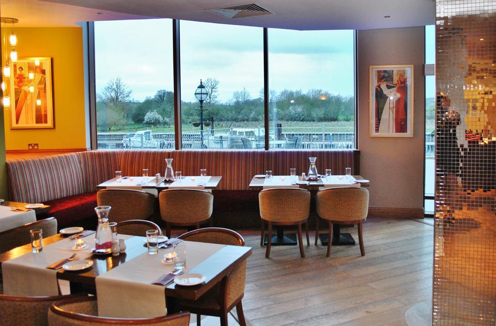 Leitrim Marina Hotel Carrick on Shannon Exteriör bild